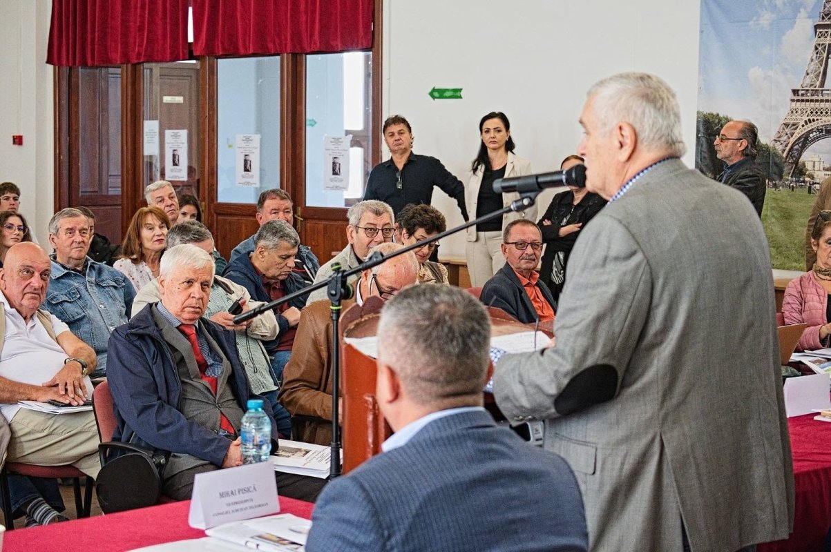 Festival cu aromă de gutui și pâine caldă pentru Zaharia Stancu  376804