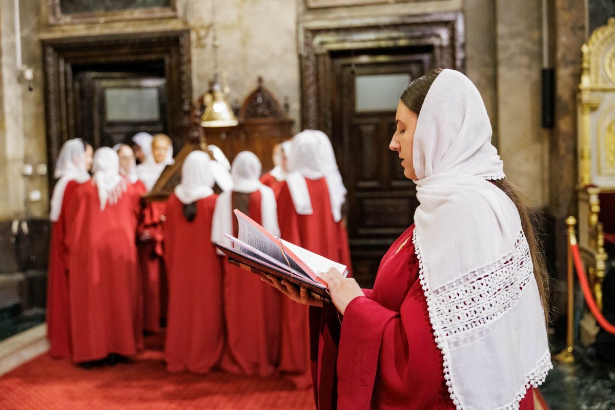 Liturghie arhierească în ajun de hram la Catedrala Mitropolitană din Iași 376875