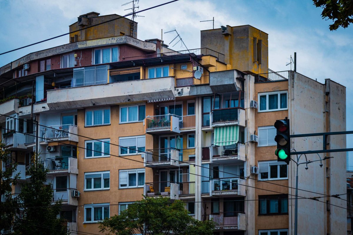 Țările cu numeroși tineri în locuințe aglomerate 376812
