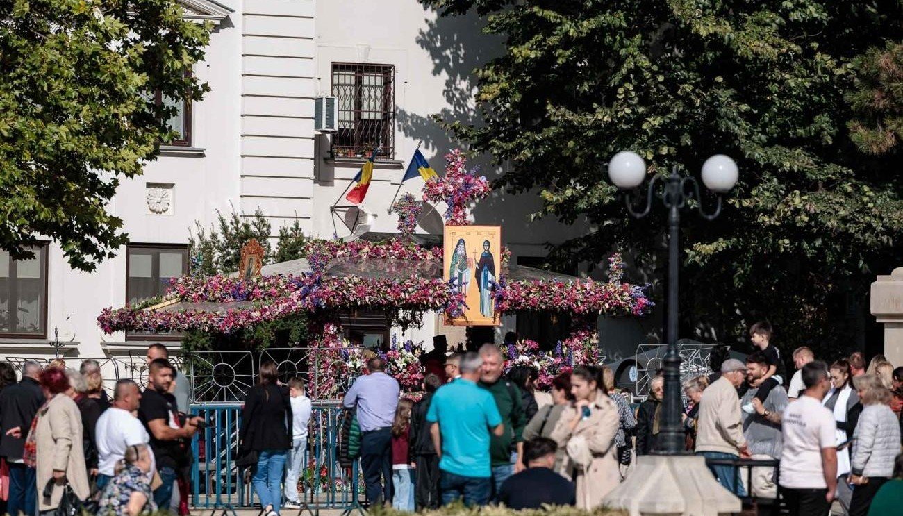 Sfânta Parascheva, izvor de bucurie şi speranţă 376884