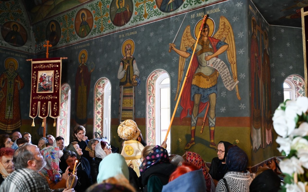 Zi de sărbătoare în Parohia Tomești 376929