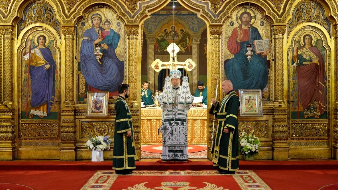 Cinstire adusă Sfintei Cuvioase Parascheva la Catedrala Mitropolitană din Sibiu 377088