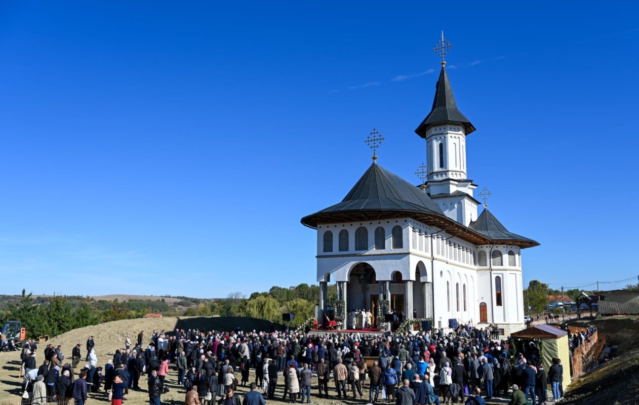 Cuvioasa Parascheva prăznuită la ctitoria din Banat a Patriarhului României 377106