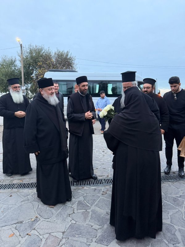 Mitropolitul de Kitrus, Katerini și Platamonas în vizită la Mănăstirea Ghighiu 377375