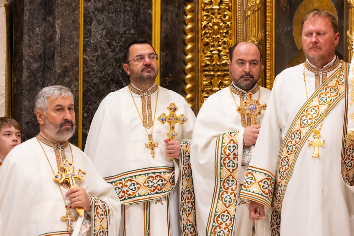 Rugăciune, credinţă şi istorie la Biserica Domnița Bălașa 377366