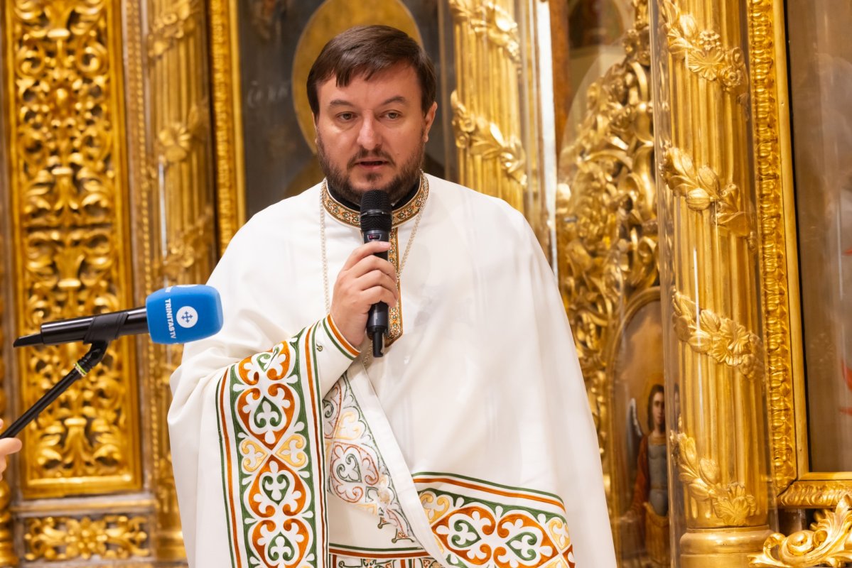 Rugăciune, credinţă şi istorie la Biserica Domnița Bălașa 377371