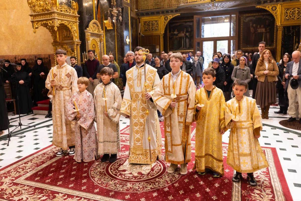 Rugăciune, credinţă şi istorie la Biserica Domnița Bălașa din București 377360