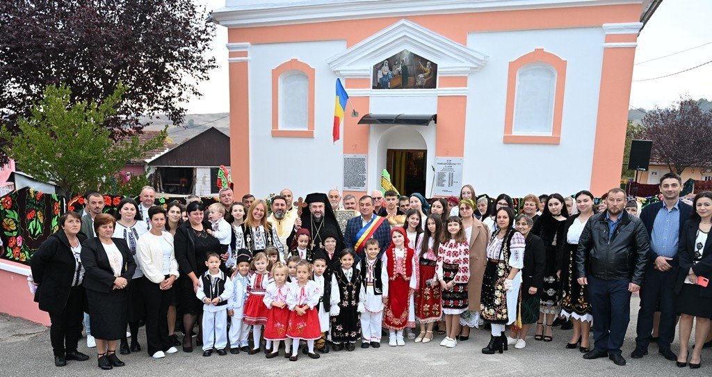 Sfințirea bisericii din Parohia Gârbovăț 377442