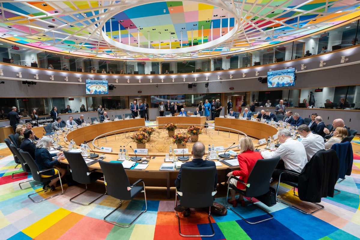 Summit tensionat la Bruxelles 377411