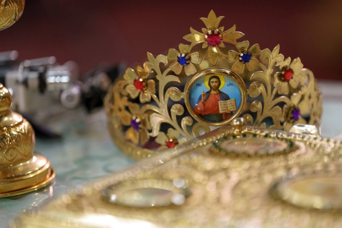 Familia, legătura dintre un bărbat şi o femeie, binecuvântată de Dumnezeu 377460