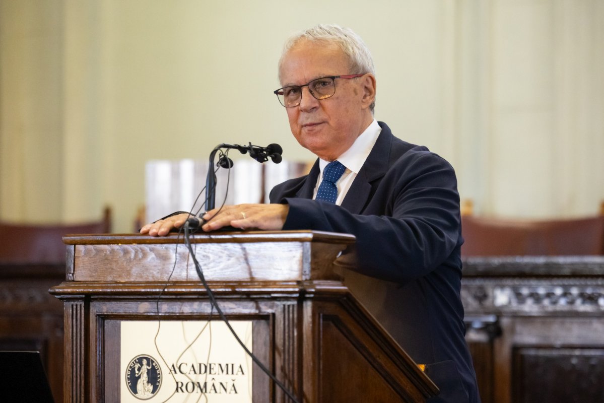 Lansare de volum monografic la Academia Română 377530