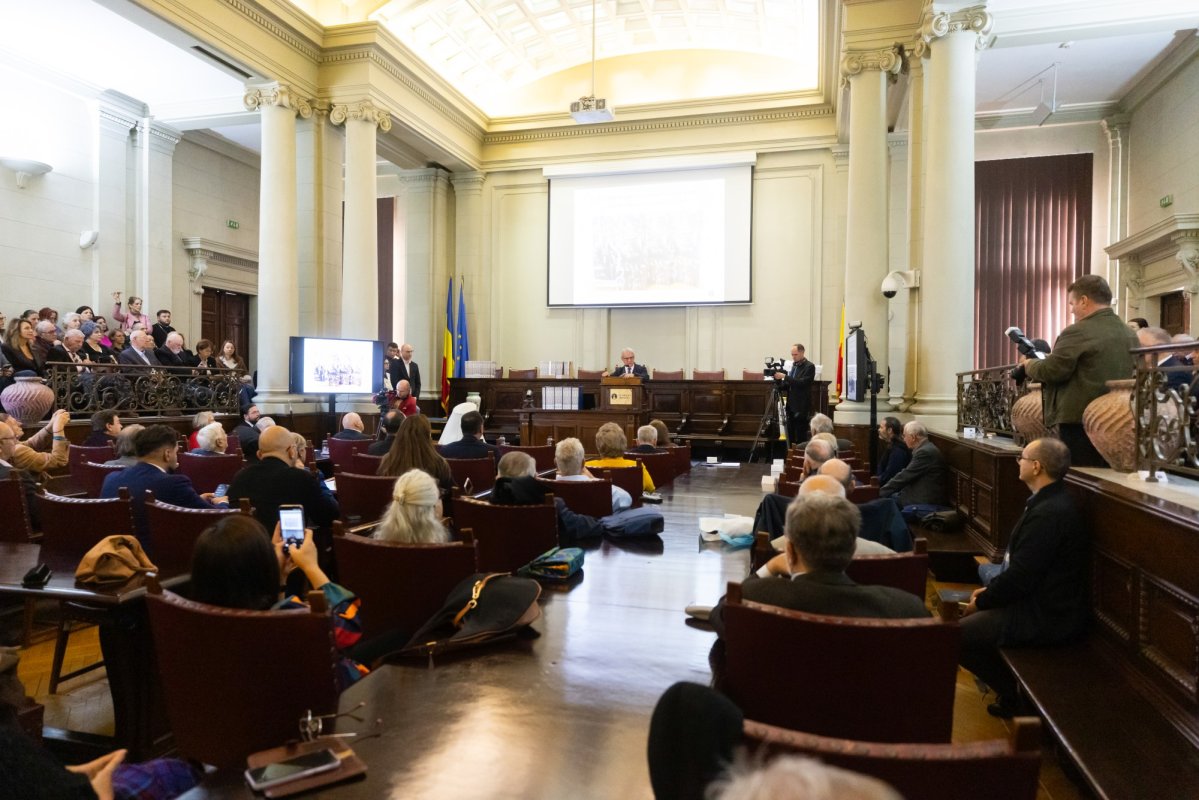 Lansare de volum monografic la Academia Română 377533