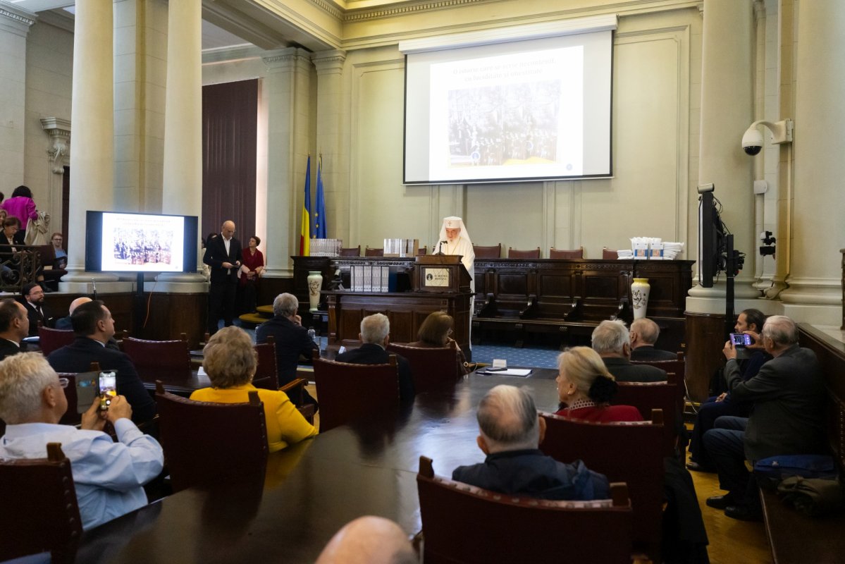 Lansare de volum monografic la Academia Română 377535