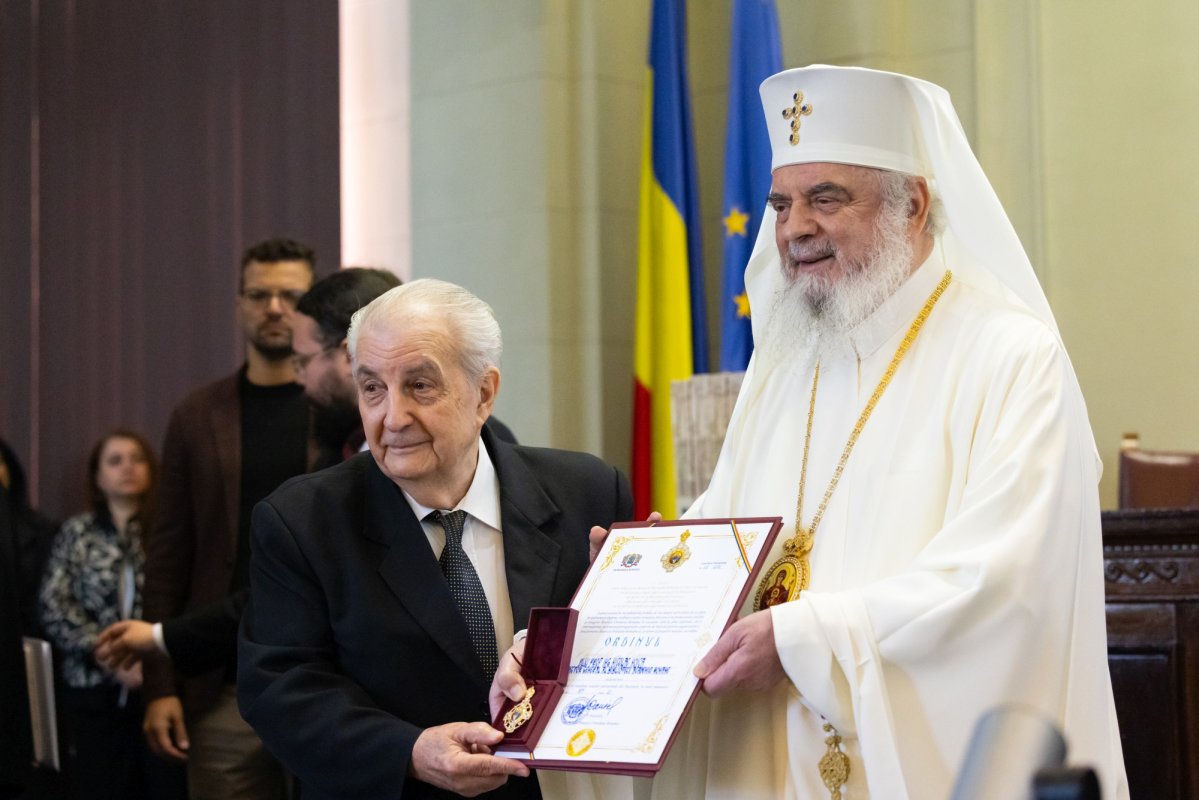 Lansare de volum monografic la Academia Română 377536