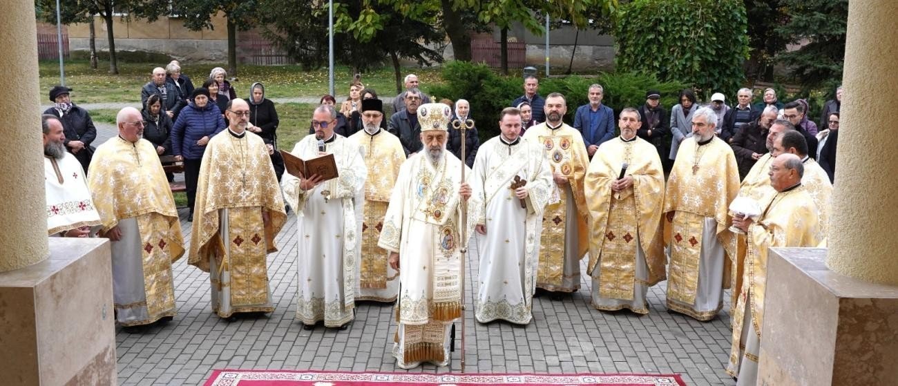 Târnosirea Bisericii „Sfânta Mare Muceniță Ecaterina” din Alba Iulia 377493