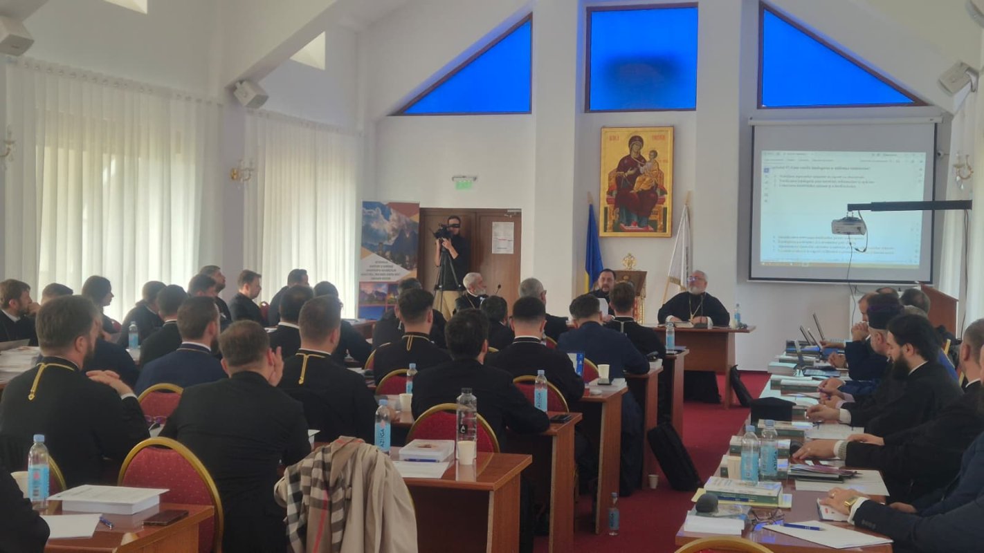 Congres național catehetic la Mănăstirea Caraiman 377686