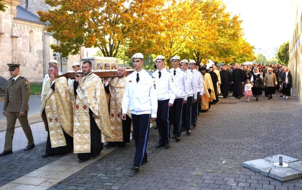 Moaștele Sfântului Gheorghe Pelerinul, la Catedrala Arhiepiscopală din Alba Iulia 377599