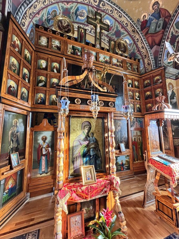 Un artist popular și un discret ctitor al bisericilor din Ținutul Fălticenilor 377635