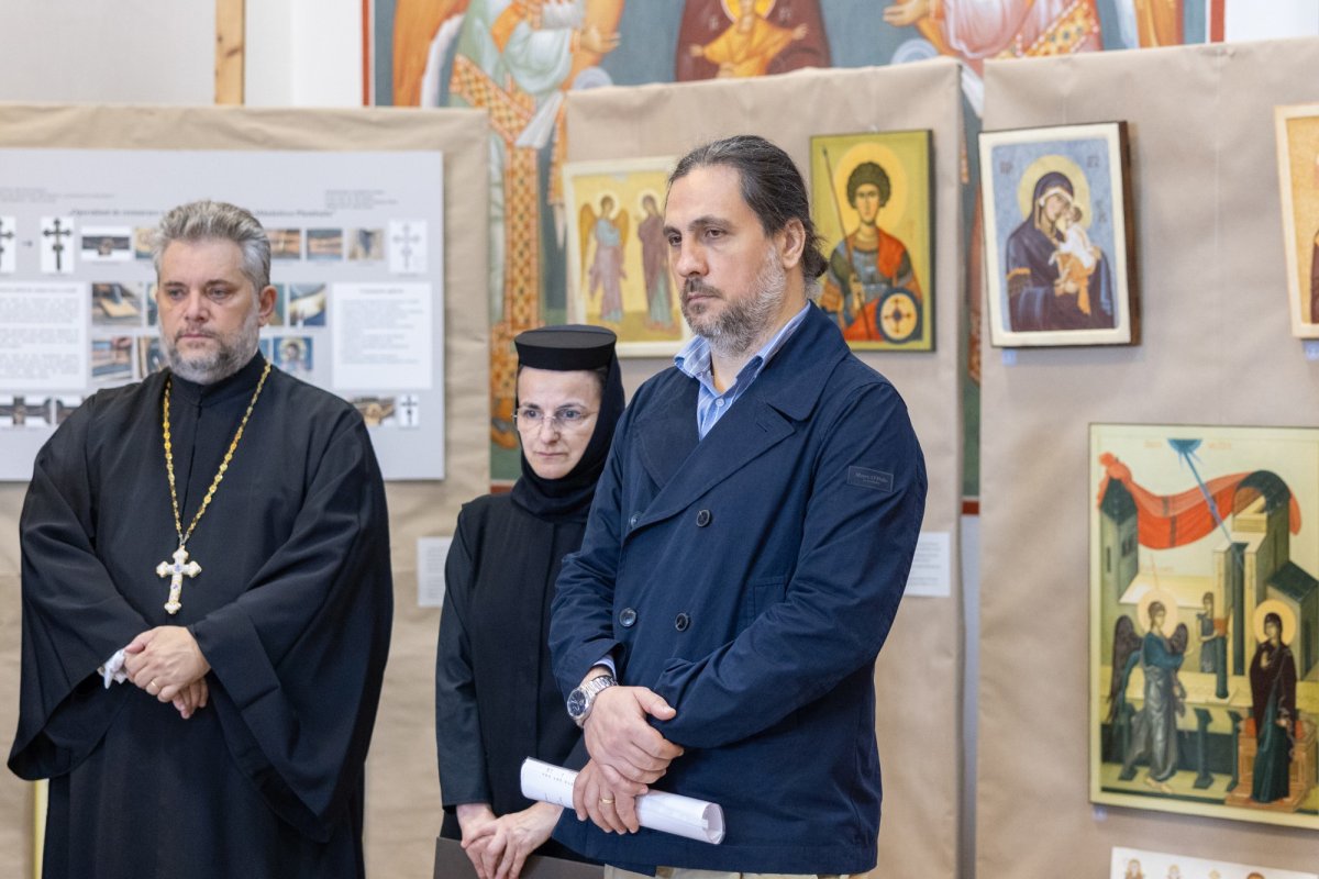 Expoziție la Facultatea de Teologie Ortodoxă din București 377756