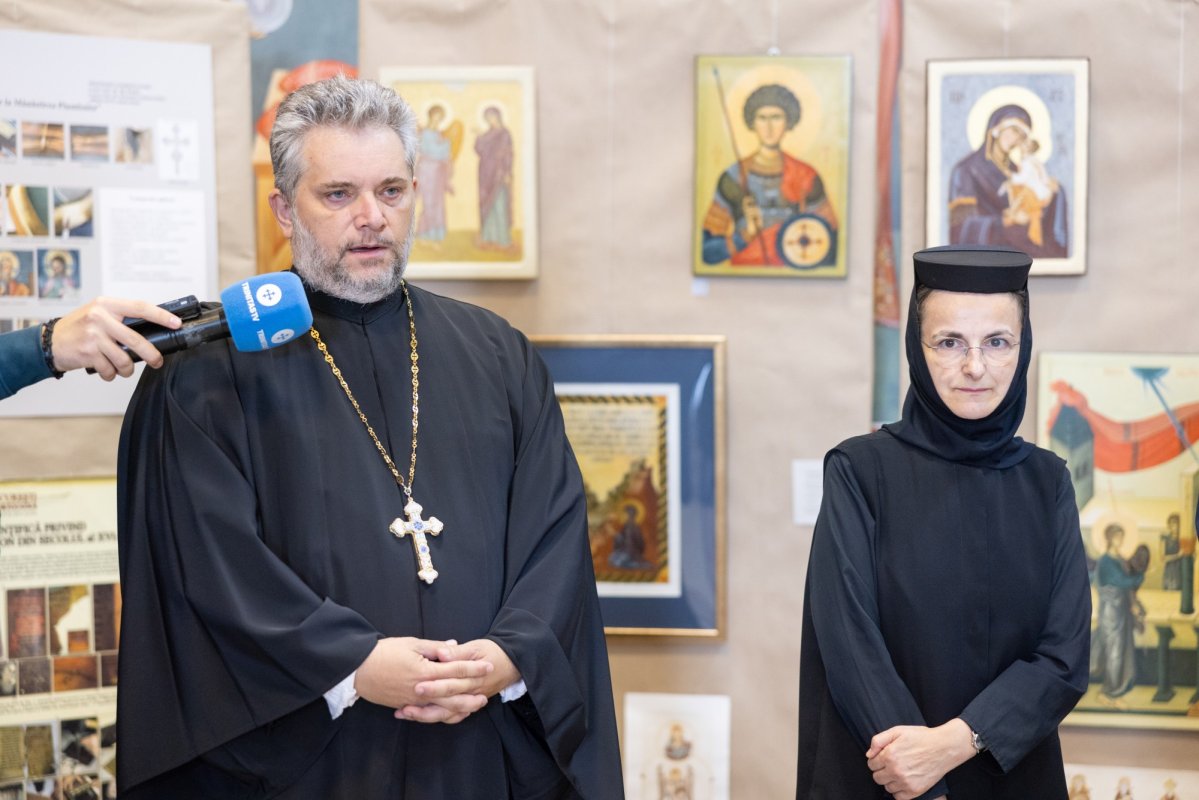Expoziție la Facultatea de Teologie Ortodoxă din București 377760