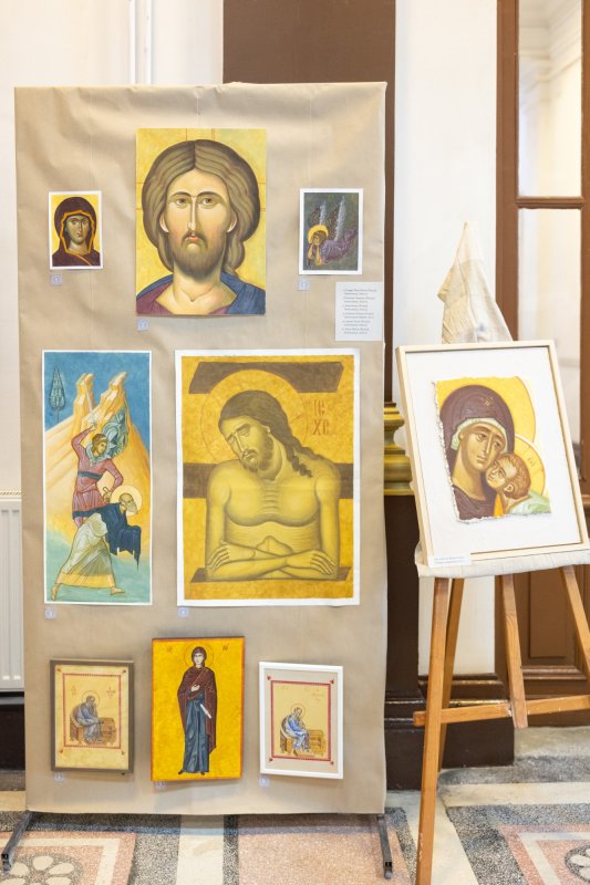 Expoziție la Facultatea de Teologie Ortodoxă din București 377767