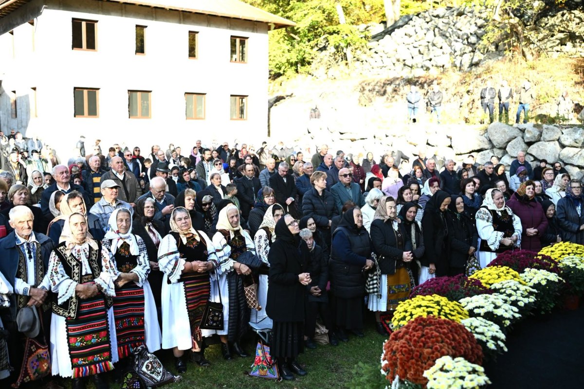 Hramul mănăstirii din Ciceu‑Corabia 377717