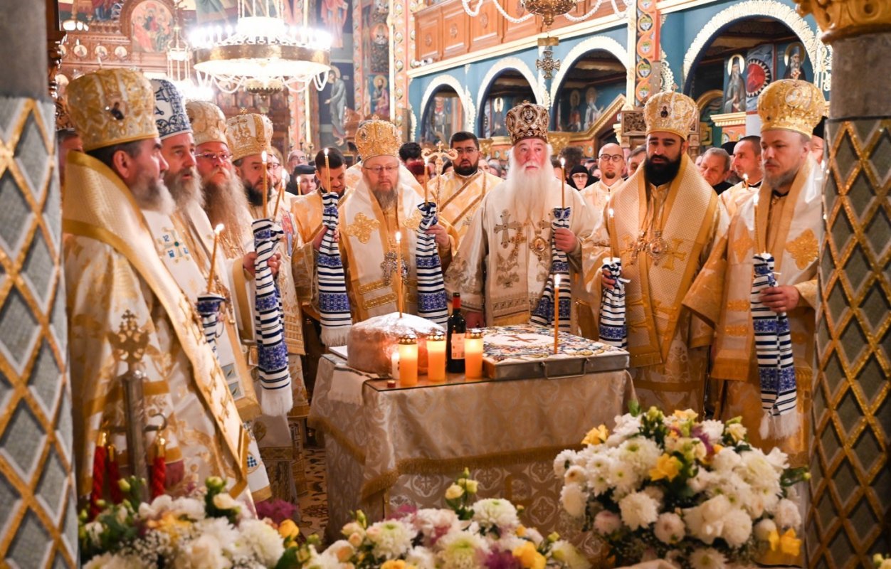 Slujbă de pomenire a Episcopului Gurie Georgiu la cinci ani de la trecerea la cele veșnice 377718