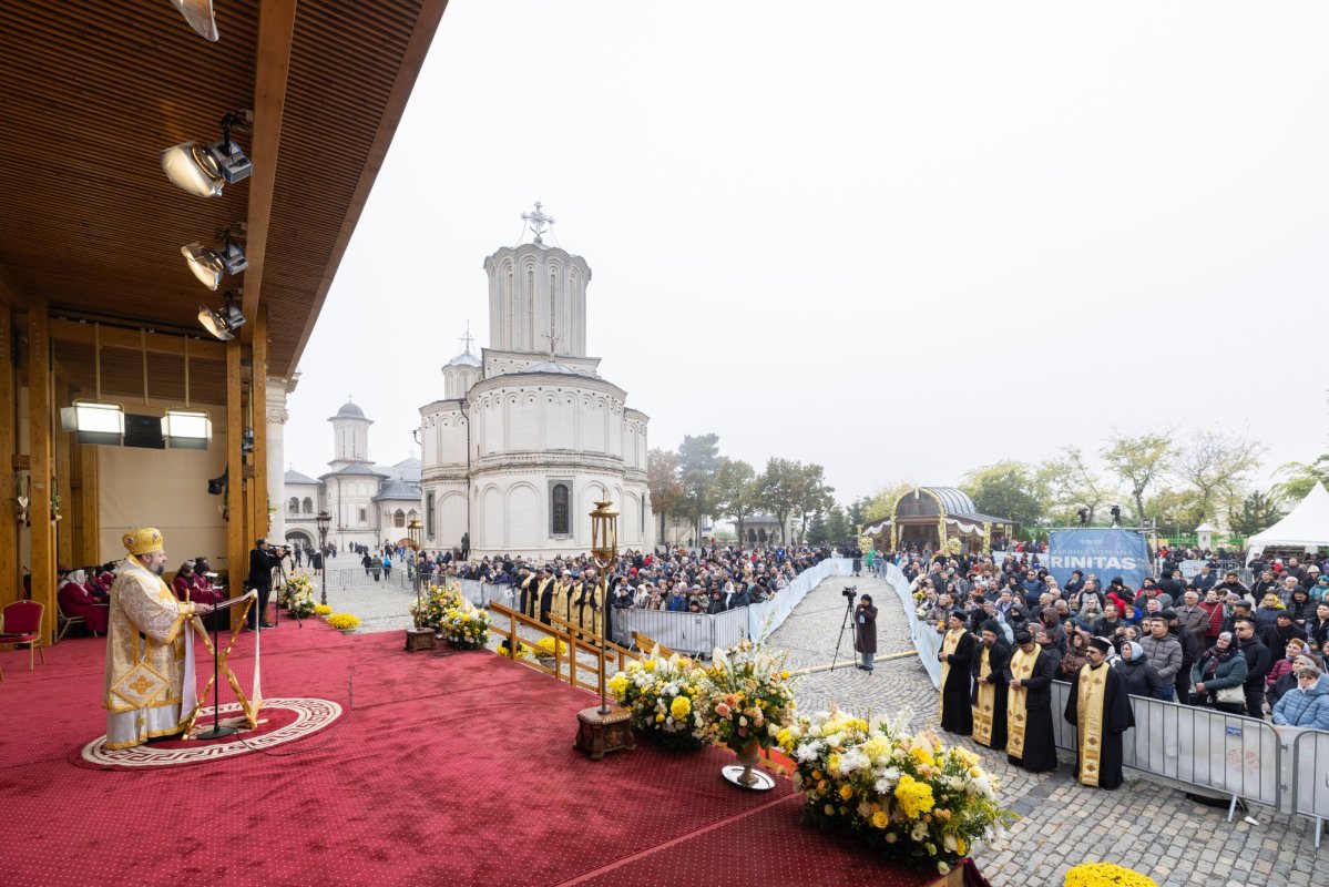 Binecuvântare pentru pelerini de la Altarul de vară al Colinei Bucuriei 378203