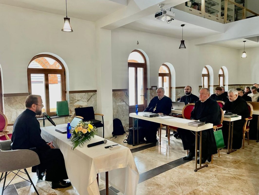 Întâlnirea Societății Bibliștilor Ortodocși Români, la Mănăstirea Nușeni, Cluj 378251