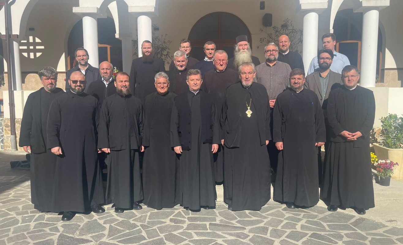 Întâlnirea Societății Bibliștilor Ortodocși Români, la Mănăstirea Nușeni, Cluj 378253