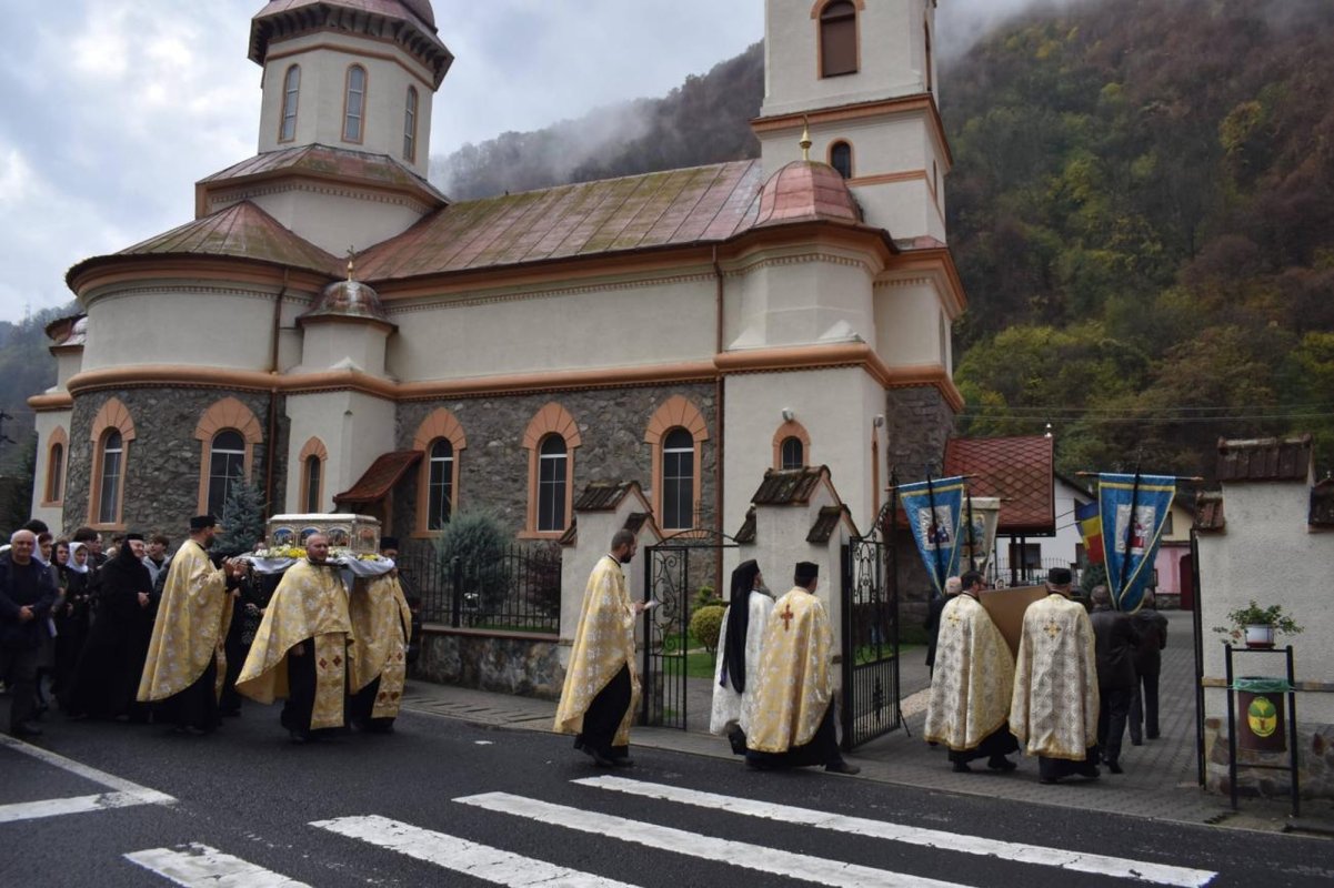 Sfântul Gheorghe Pelerinul, cinstit în localitatea natală, la Șugag, judeţul Alba 378243