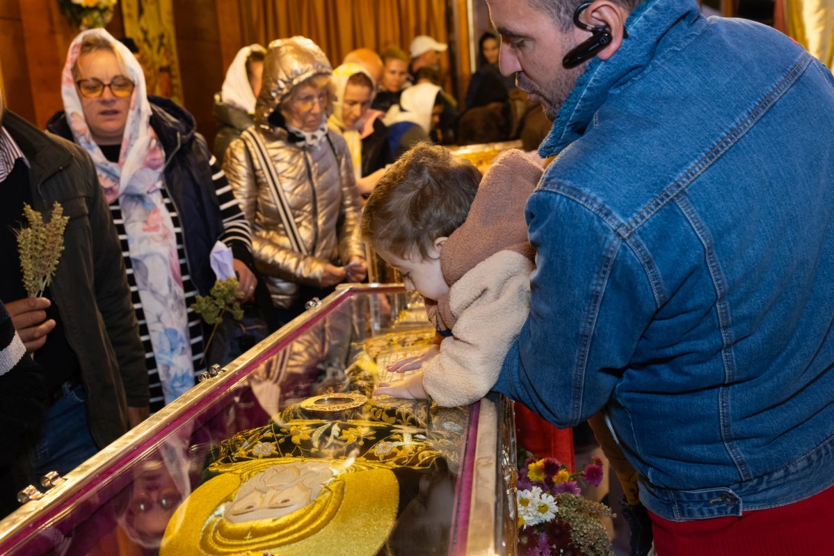 Slujba Privegherii dedicată Mucenicului Dimitrie, pe Colina Patriarhiei 378267