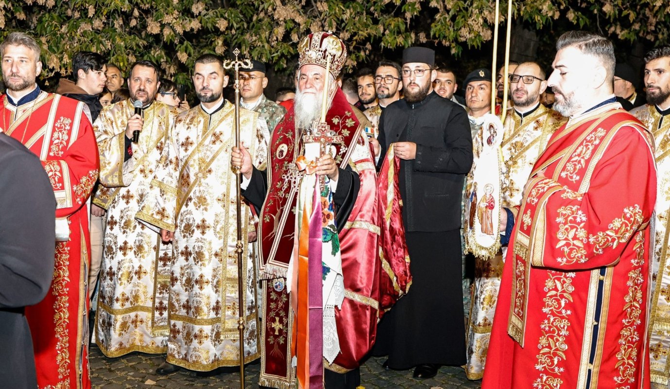 Procesiune la ceas de seară în Craiova 378328
