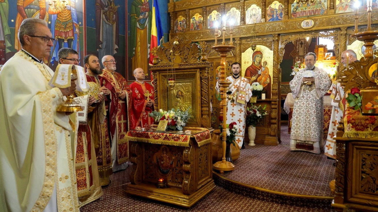 Hramul Bisericii „Sfântul Ioan Botezătorul” şi „Sfântul Dimitrie” din Sibiu 378587