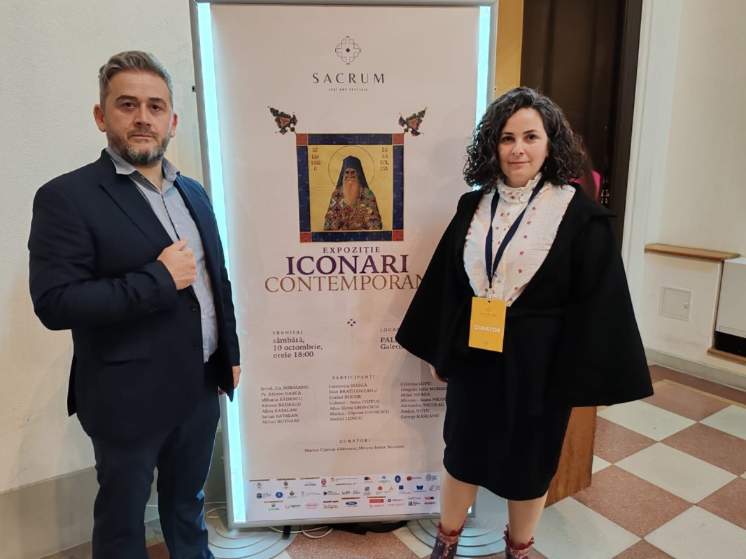 „Iconari contemporani” la Iași  378341