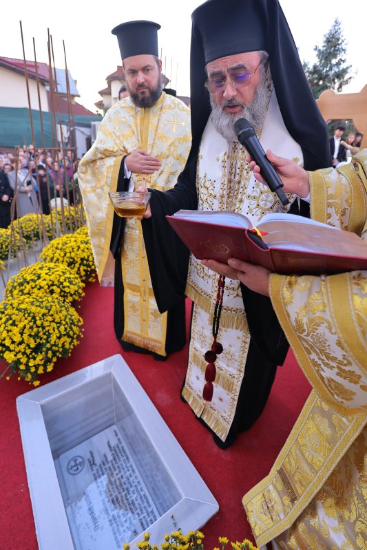 Împlinire şi nou început la parohii din judeţul Buzău 378724