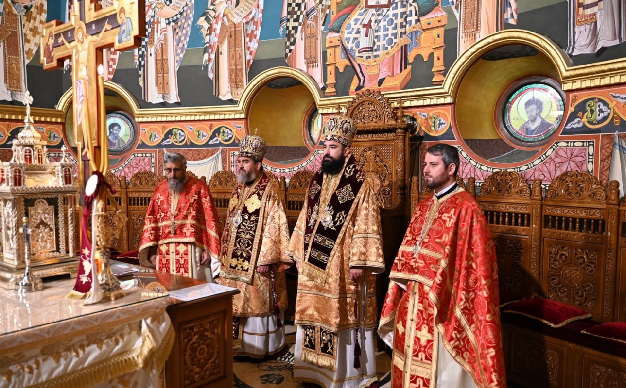 Sărbătoarea Sfântului Mare Mucenic Dimitrie, la Catedrala Episcopală din Deva 378884