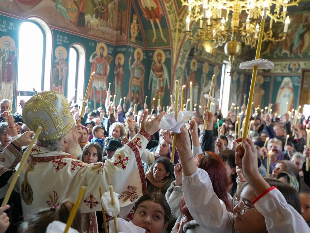 Sfințirea bisericii din localitatea Smârdan sub ocrotirea Sfântului Constantin Sârbu 378929