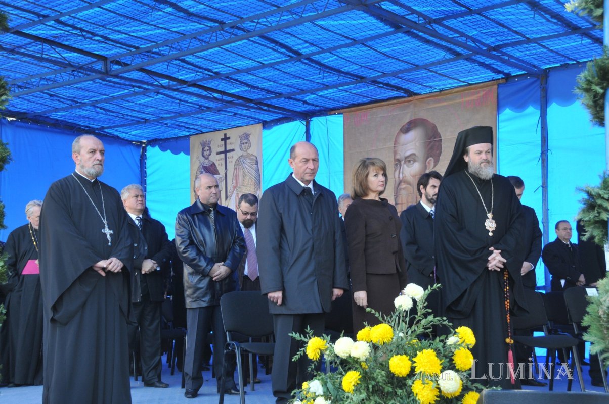 Catedrala patriarhală - „casă a prezenţei şi lucrării Preasfintei Treimi” 331741