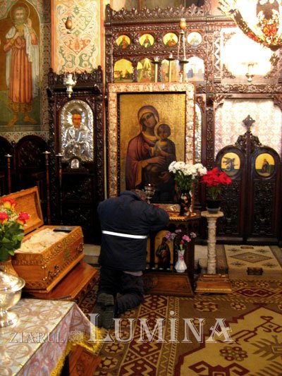 Comorile nepreţuite ale Mănăstirii Pissiota 103375