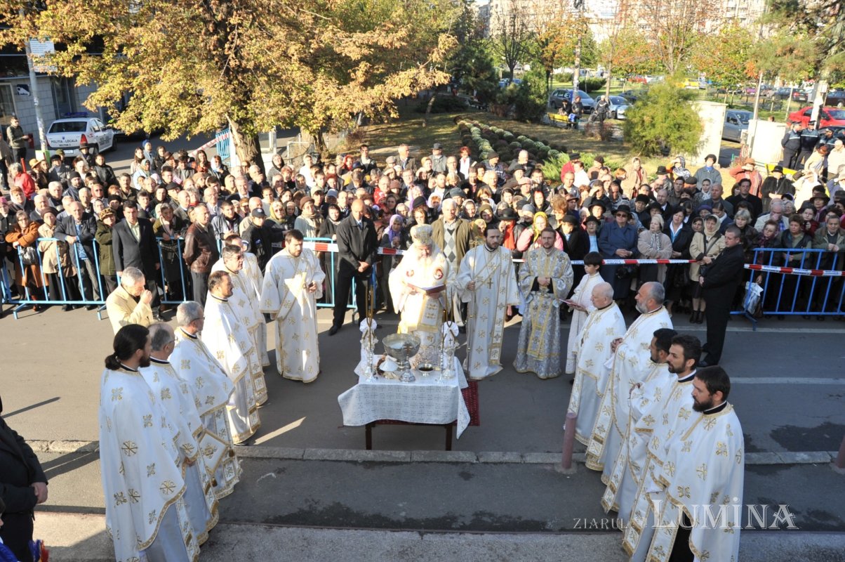 „Biserica este un laborator al învierii” 371068