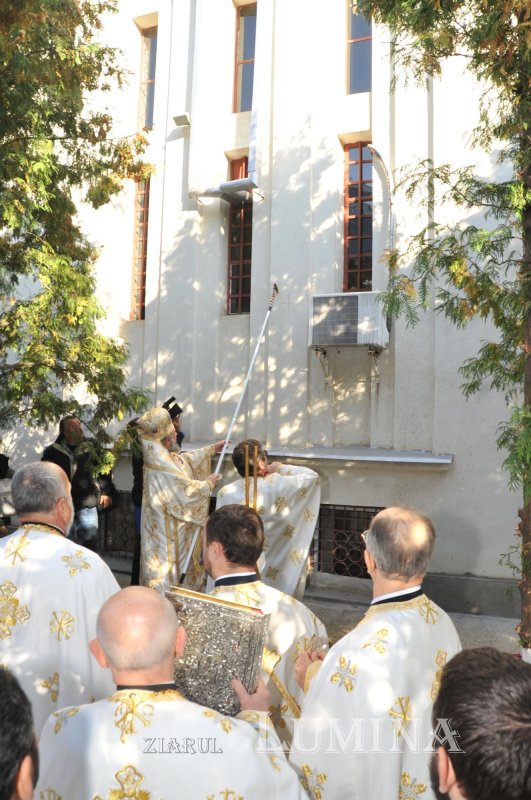 „Biserica este un laborator al învierii” 371071
