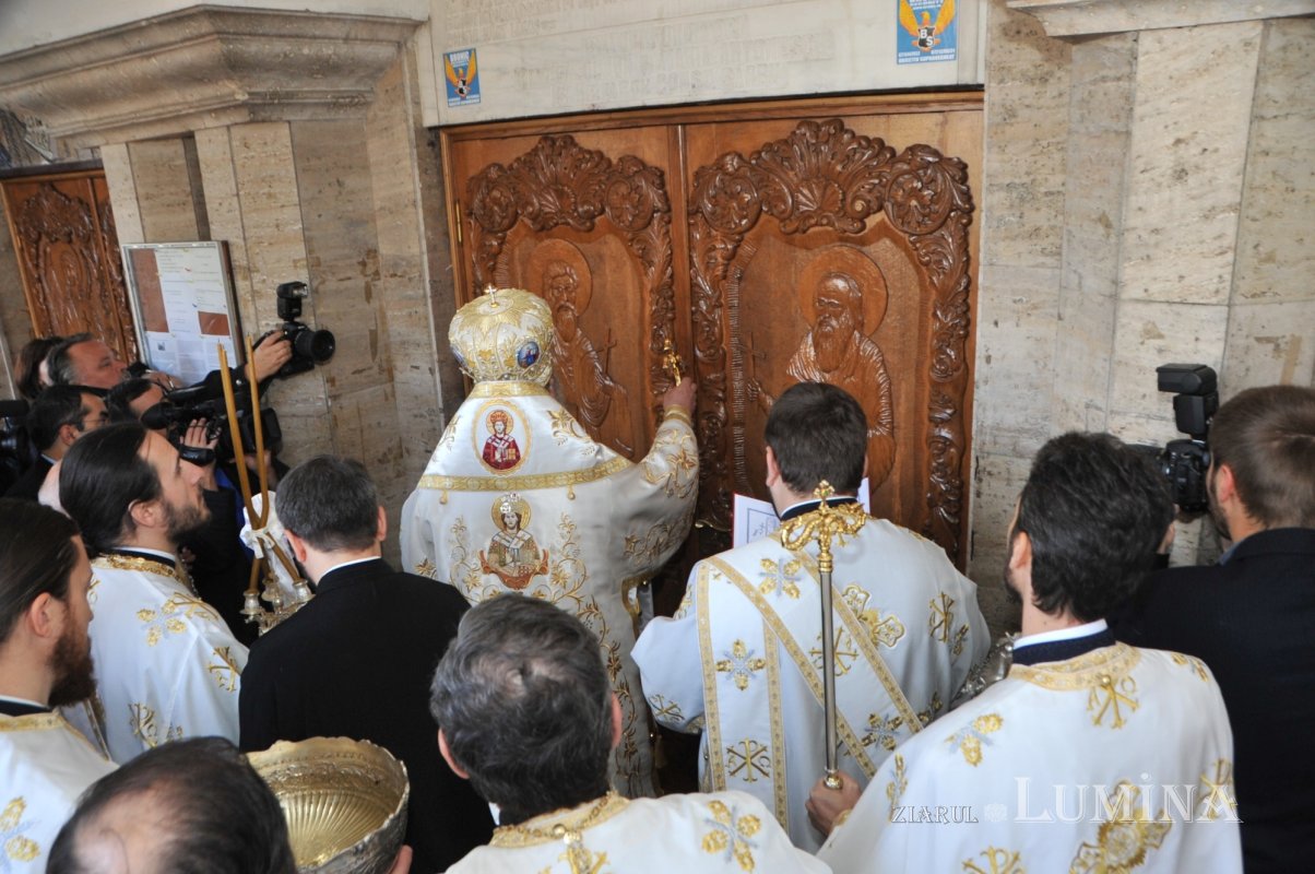 „Biserica este un laborator al învierii” 371076
