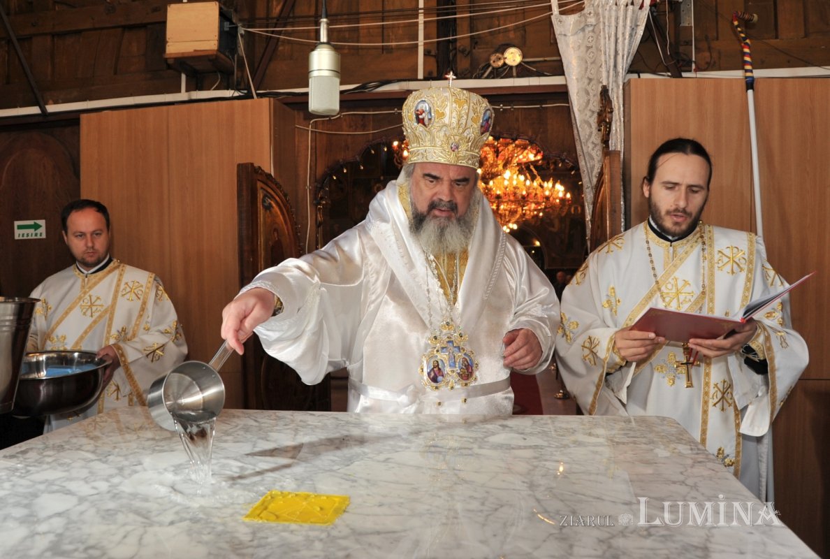 „Biserica este un laborator al învierii” 371077