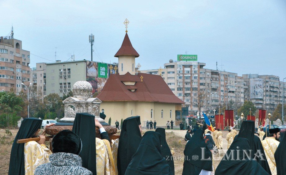 Calea Sfinţilor a umplut de lumină străzile Capitalei 348734
