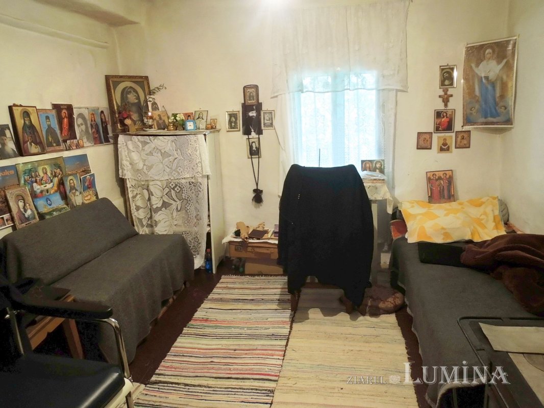 O călugăriţă curată cu inima 340760