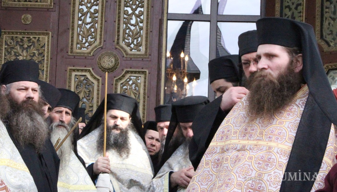 „Îl vom pomeni ca şi pe tatăl nostru” 322858