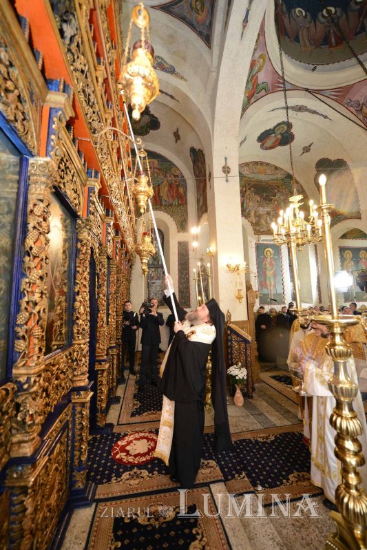 Sfinţirea unei biserici-martir din Capitală 307008