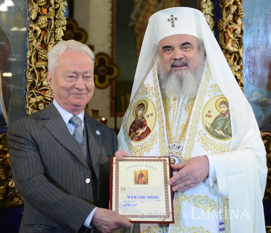 Sfinţirea unei biserici-martir din Capitală 307016