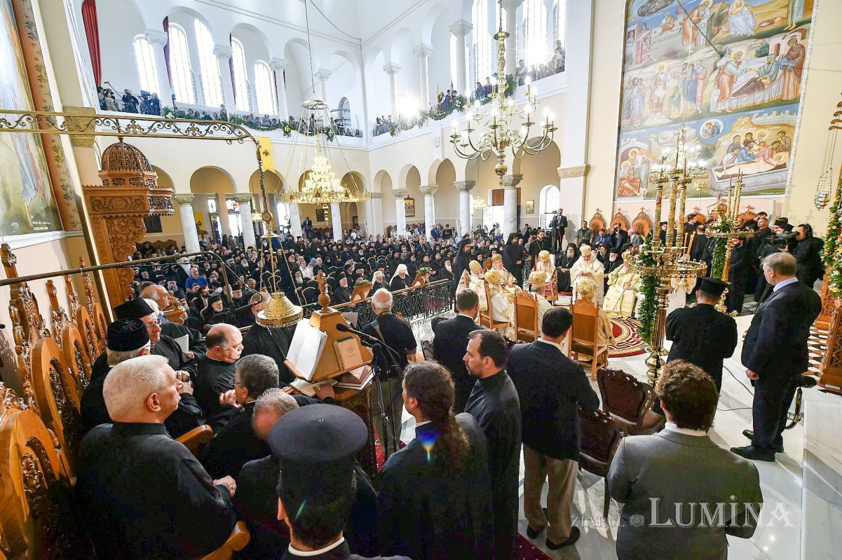 Liturghie solemnă în Catedrala din Chania, Creta 57712